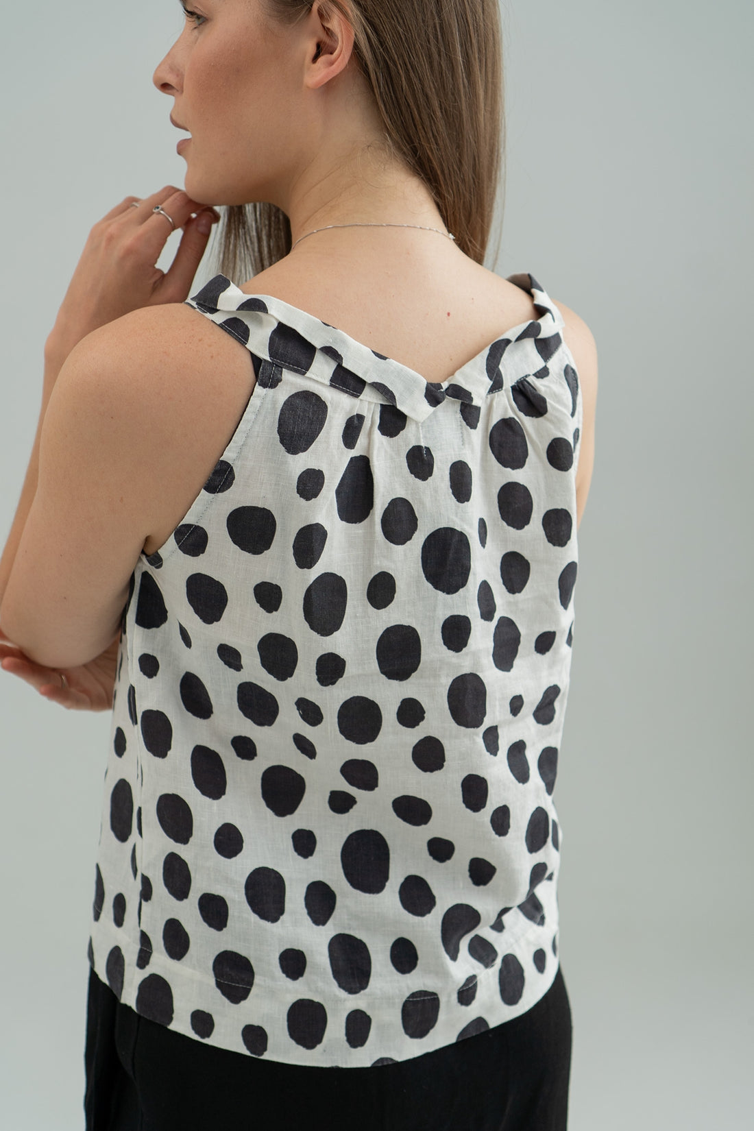 Linen blouse with dotted print