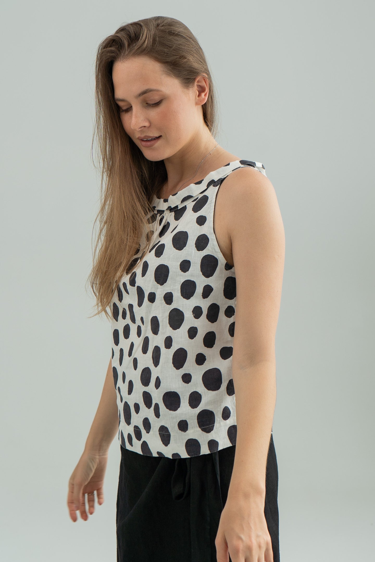 Linen blouse with dotted print